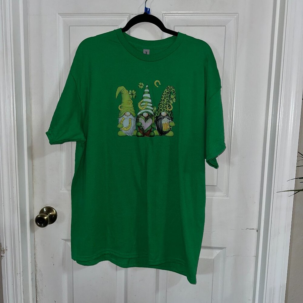 NEW Handcrafted St. Patrick's Day Gnome Shirt Size XL